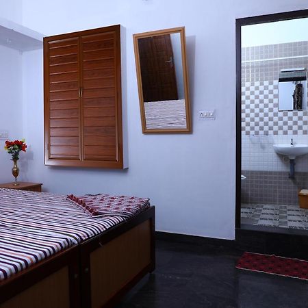 Cbr Ayurhealth Apartman Kannúr Szoba fotó